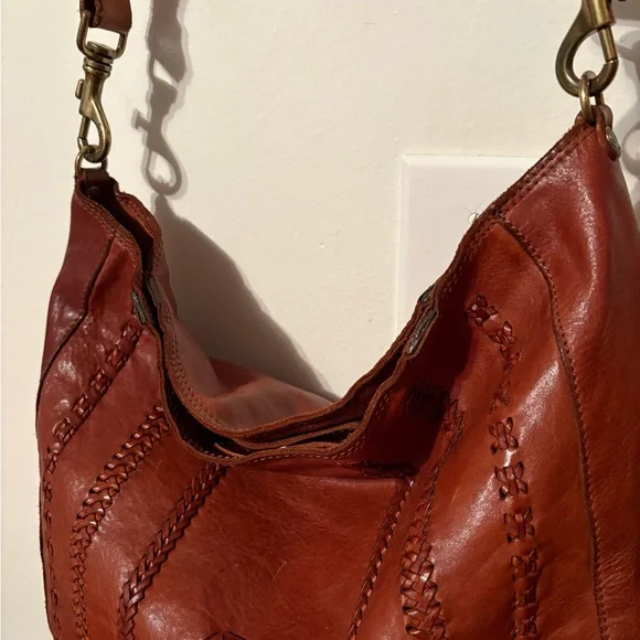 Campomaggi Corallo cognac leather crossbody or hobo bag